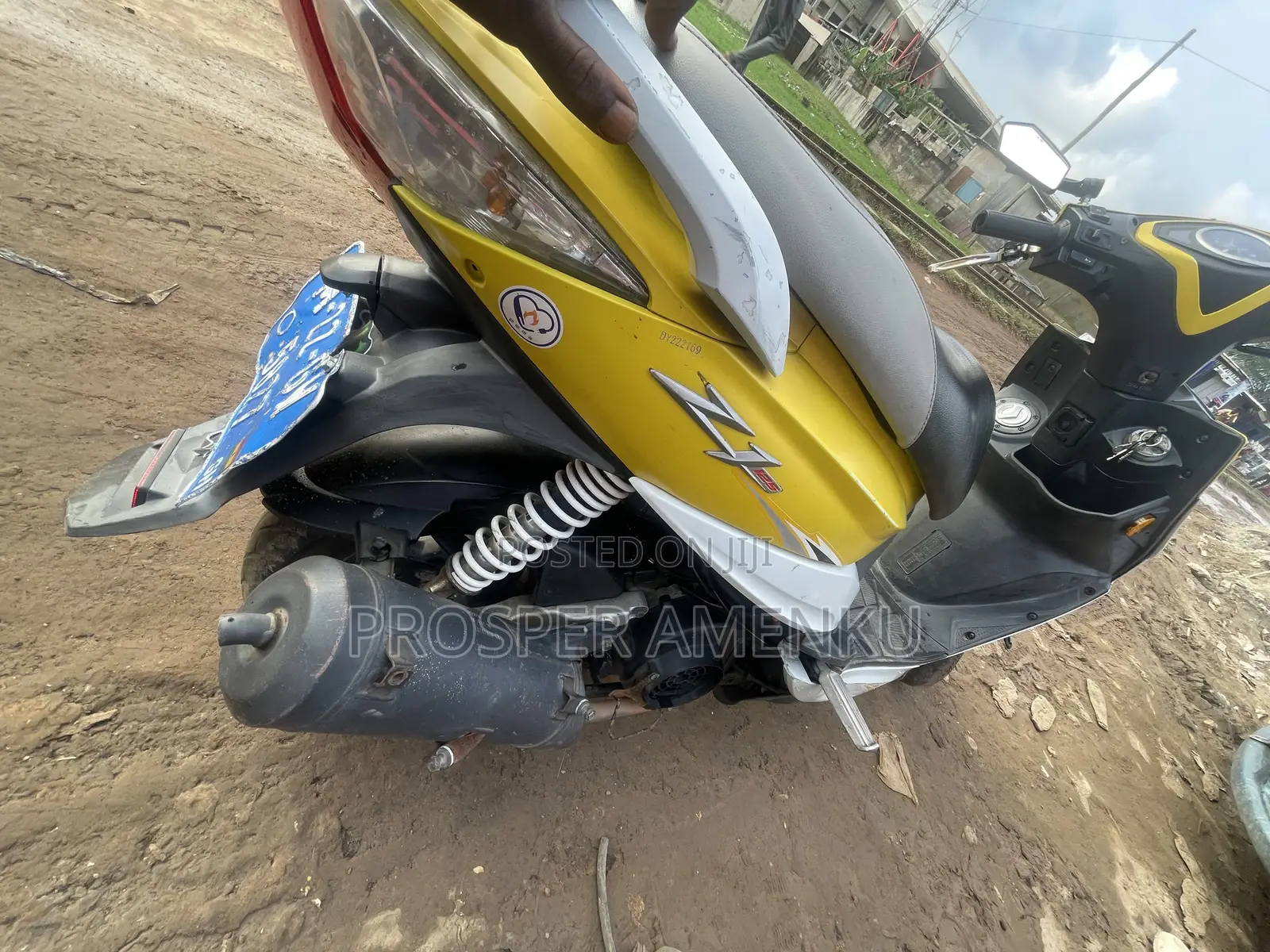 Honda 2025 Yellow