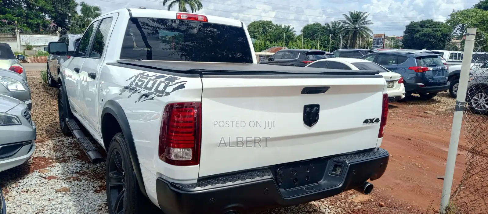 RAM 1500 2021 White