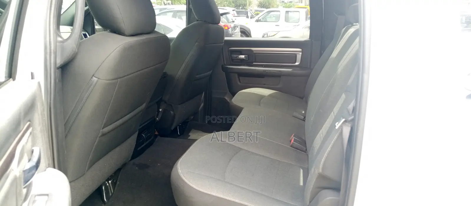 RAM 1500 2021 White