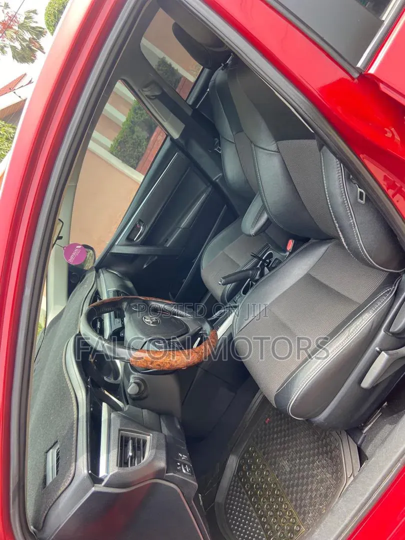 Toyota Corolla S Premium 4dr Sedan (1.8L 4cyl CVT) 2016 Red