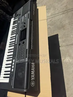Yamaha PSR E” 583 New Edition Keyboard