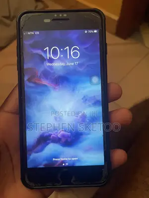 Apple iPhone 7 Plus 32 GB Black
