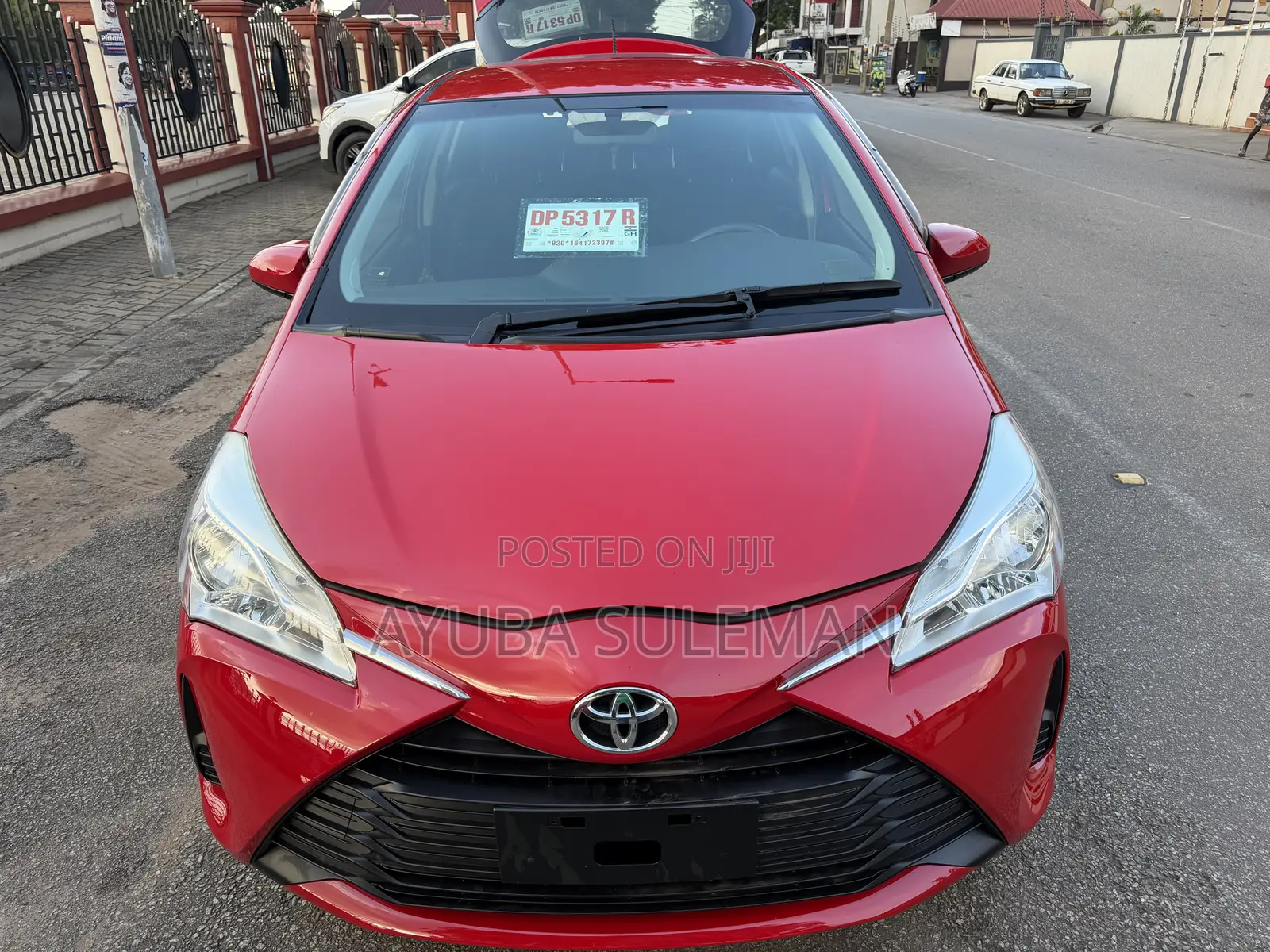 Toyota Yaris 2017 Red