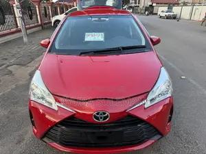 Toyota Yaris 2017 Red