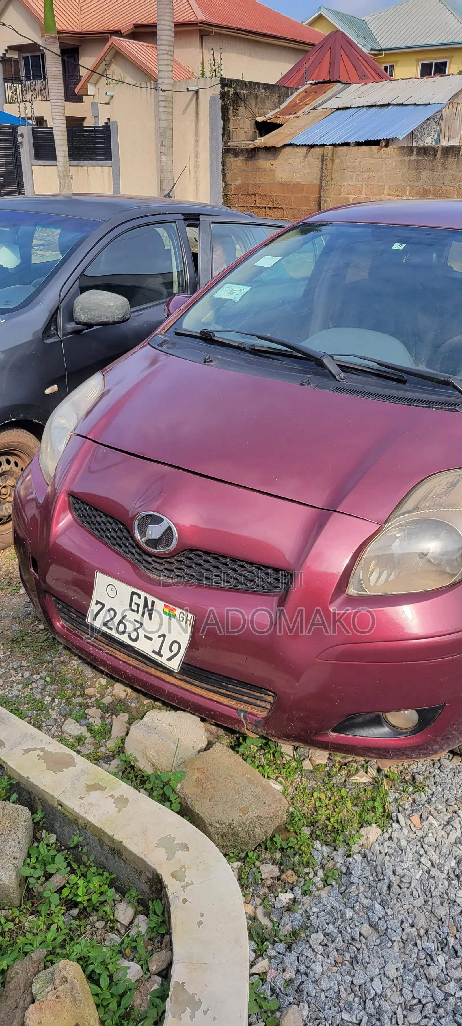 Toyota Vitz 1.3 AWD 3dr 2010 Red