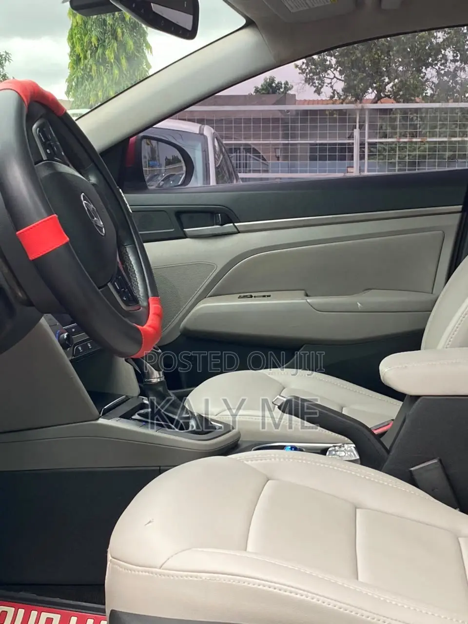 Hyundai Elantra 2017 Red