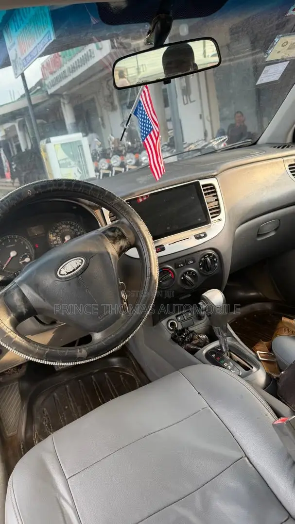 Kia Rio 2010 Silver