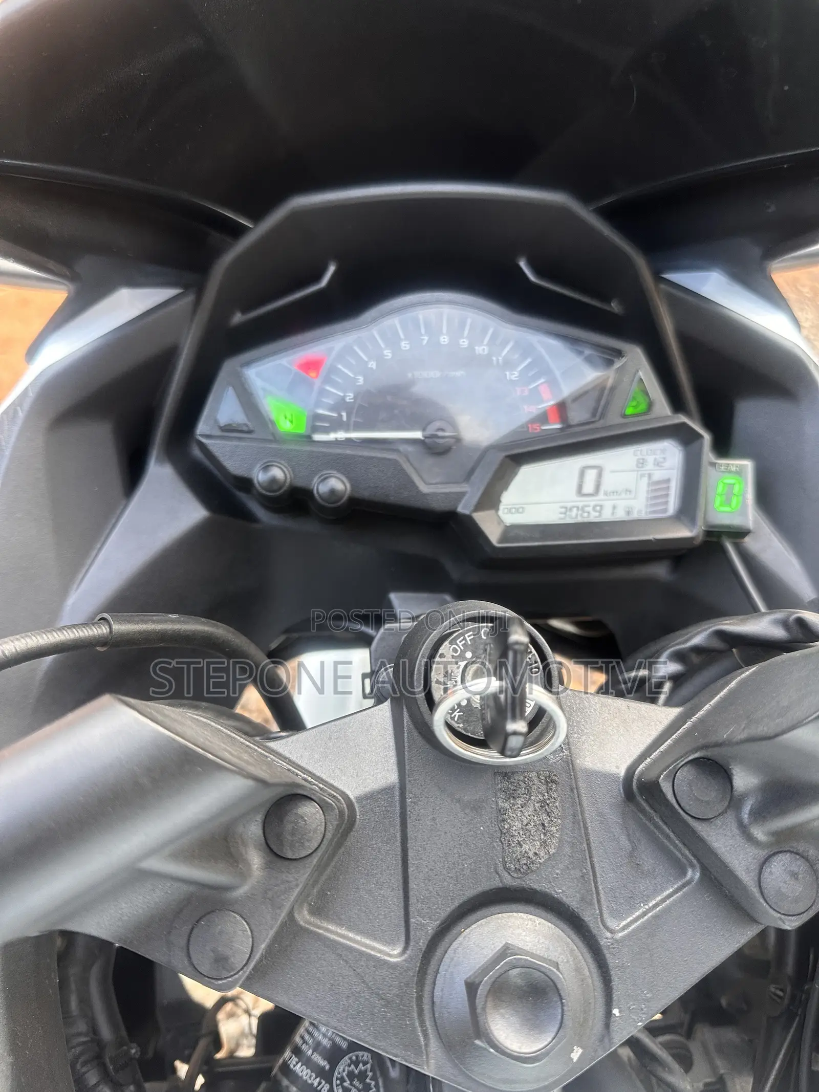 Kawasaki Ninja 300 2014 White