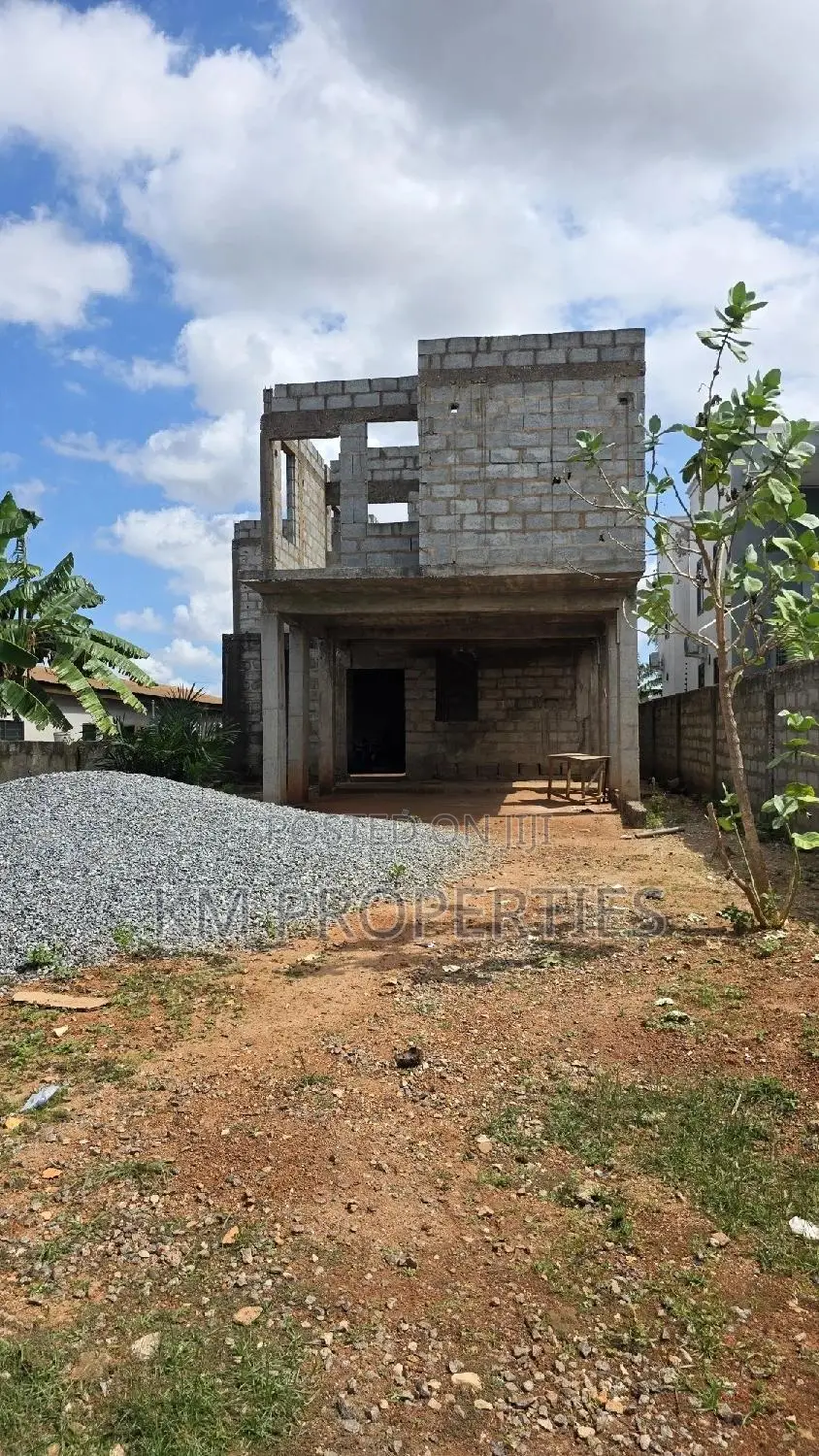 5bdrm Mansion In Agbogba For Sale