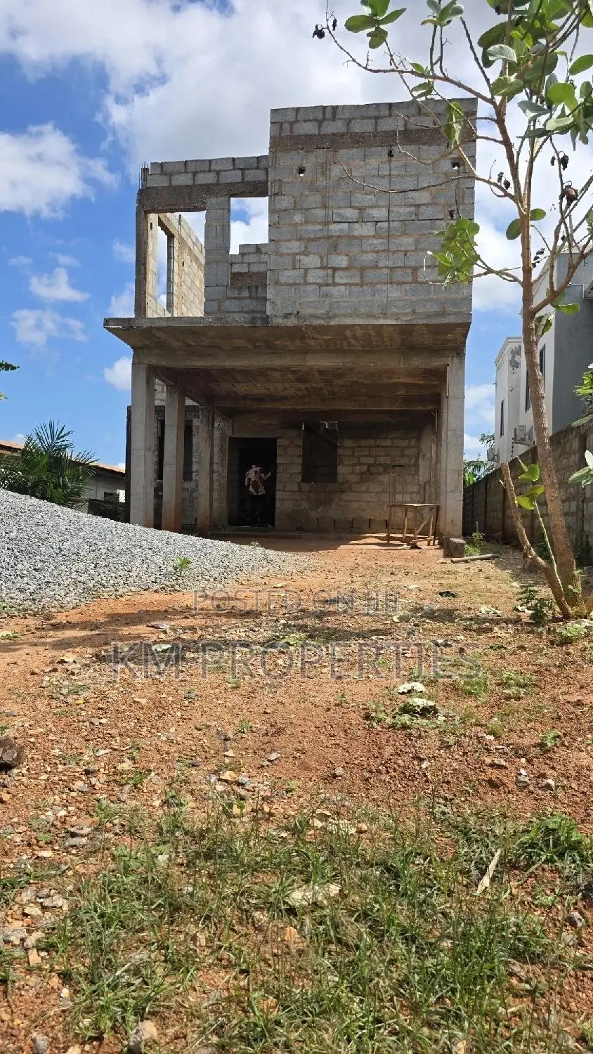 5bdrm Mansion In Agbogba For Sale