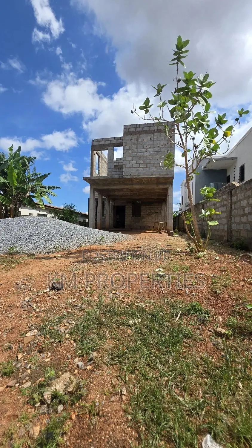 5bdrm Mansion In Agbogba For Sale