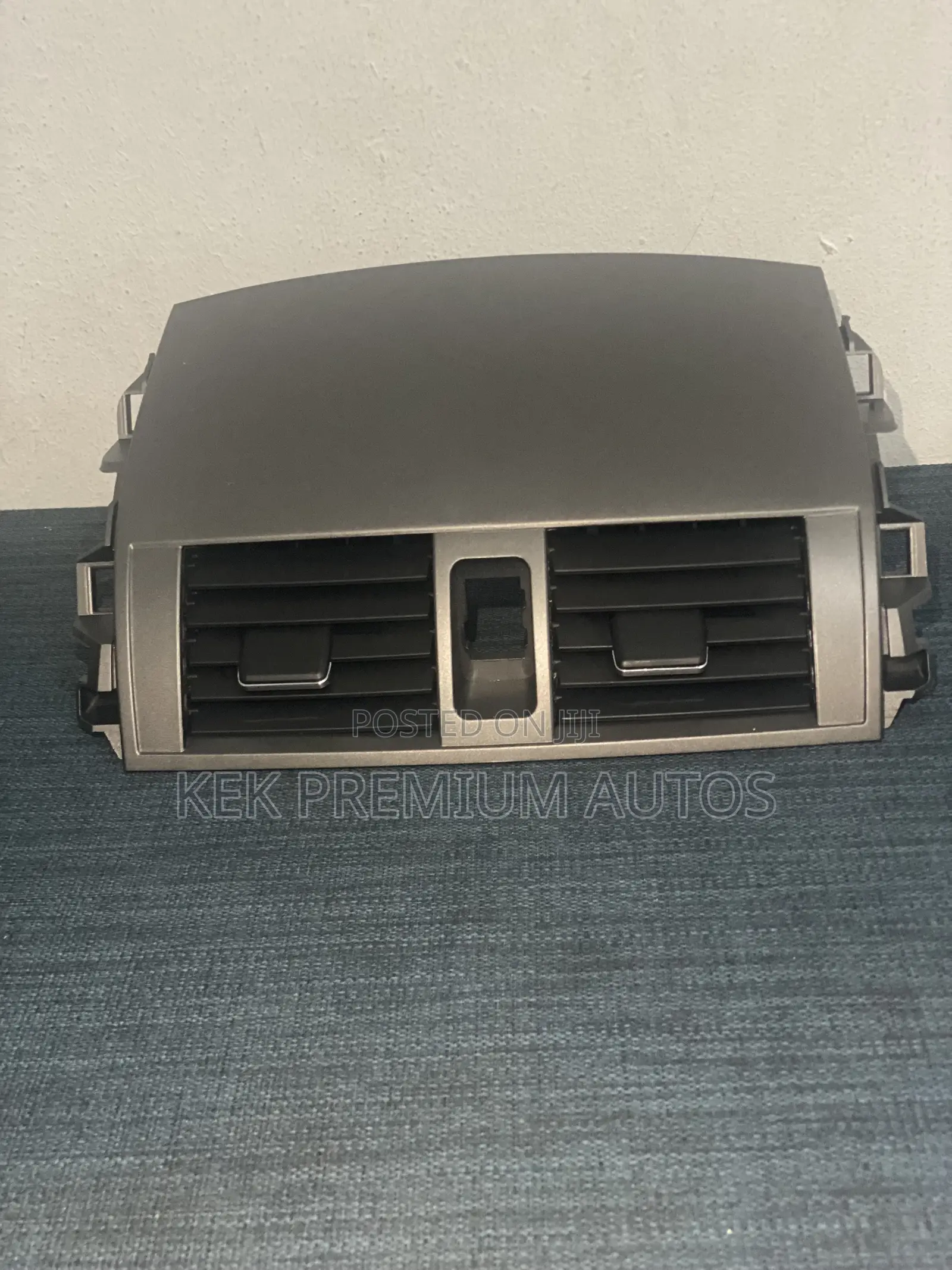 2009-2013 Toyota Corolla Ac Vents Panel