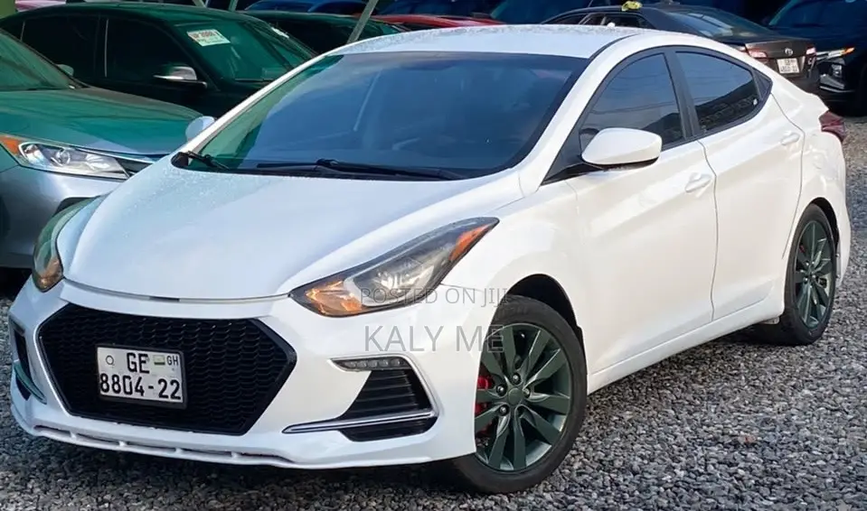 Hyundai Elantra 2016 White