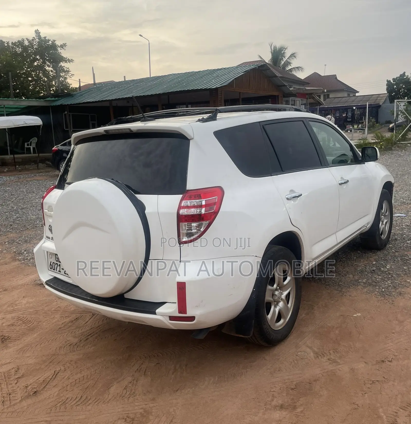 Toyota RAV4 2010 White