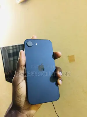 Apple iPhone 16e 128 GB Black