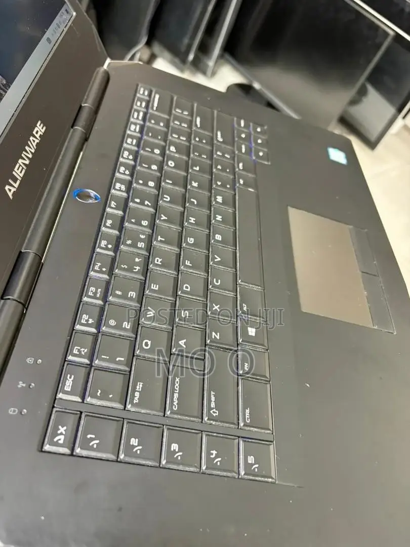Laptop Alienware 15 R2 16GB Intel Core i7 HDD+SSD 128GB