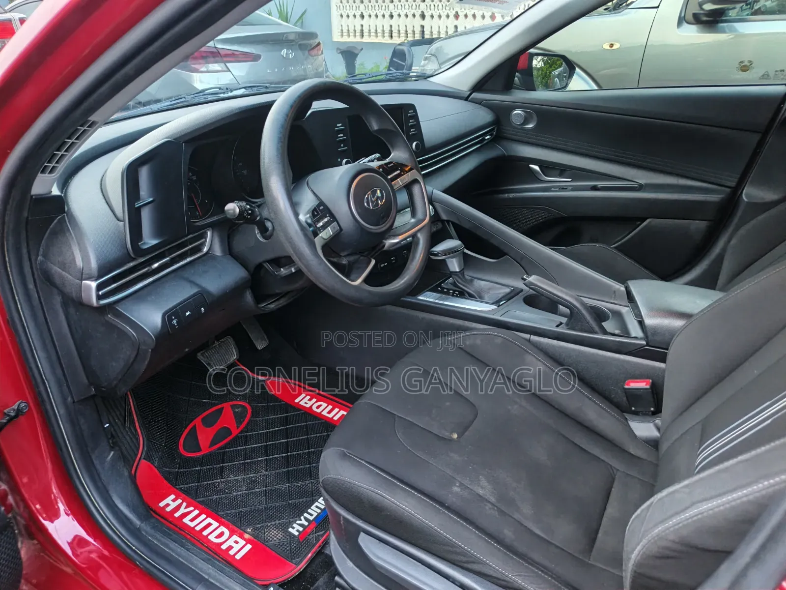 Hyundai Elantra 2022 Red