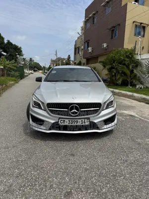 Mercedes-Benz CLA-Class CLA 180 d Sedan 2014 Silver