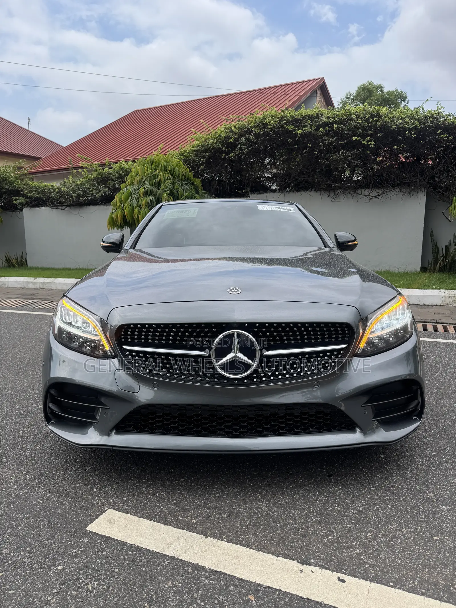 Mercedes-Benz C300 2020 Gray