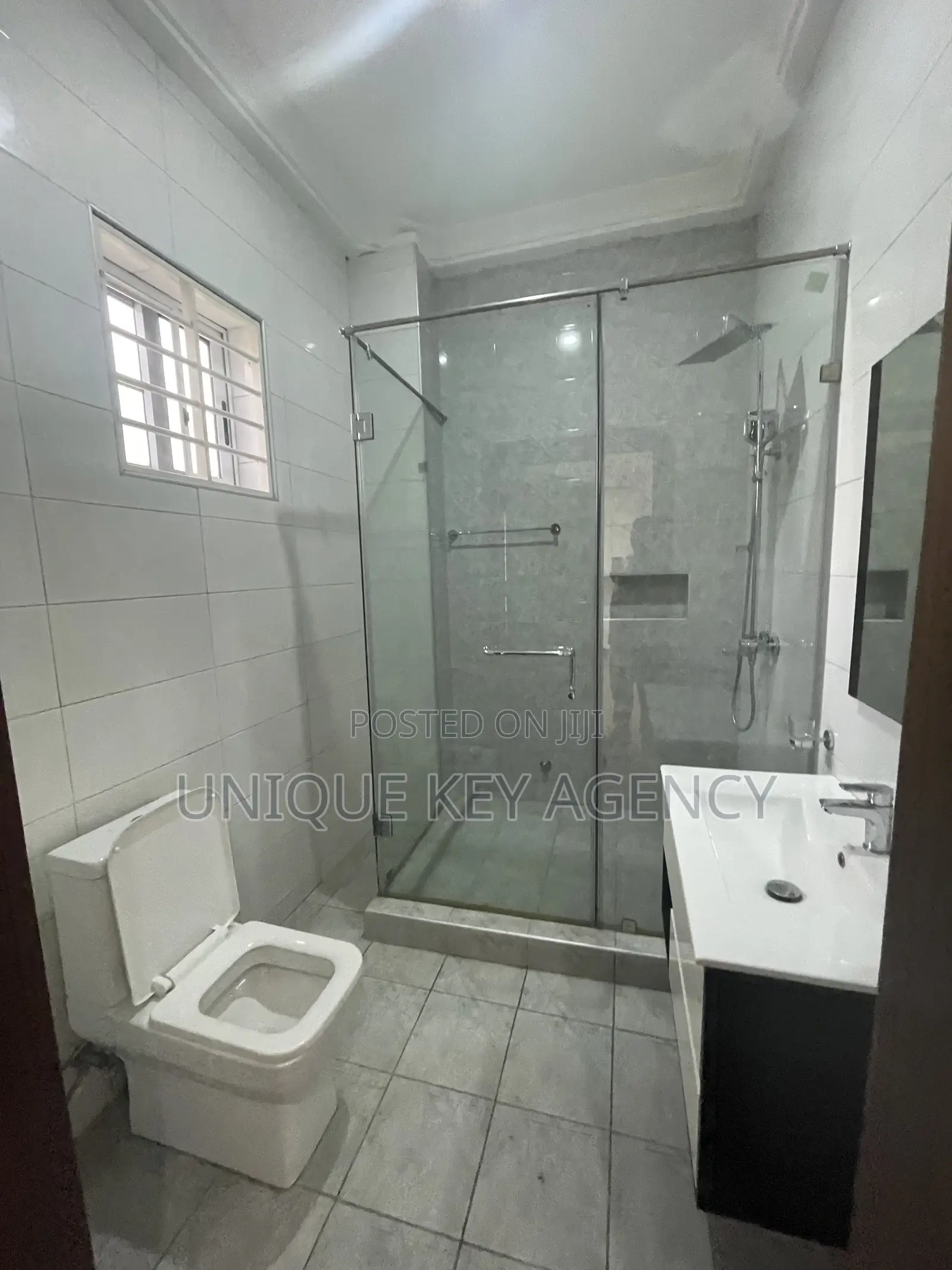 3bdrm House in Unique Key Agency, East Legon for rent