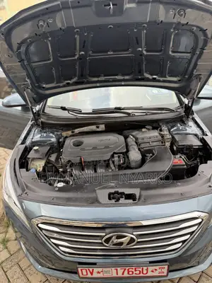 Hyundai Sonata Base Sedan FWD (2.4L 4cyl 6A) 2016 Gray