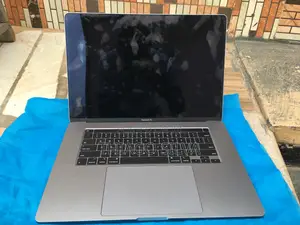 Laptop Apple MacBook Pro 2019 32GB Intel Core i9 SSD 1T