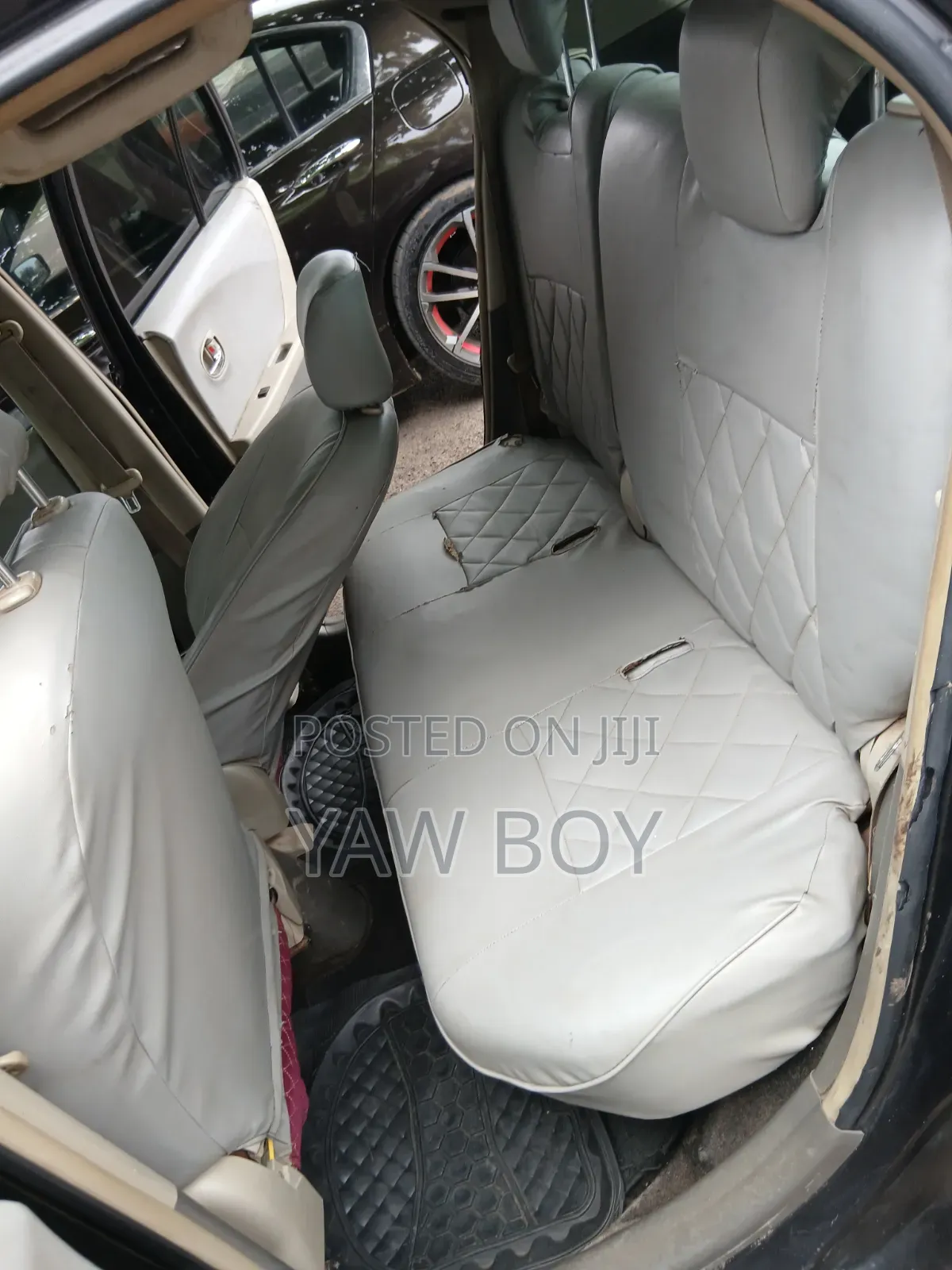 Toyota Vitz 2010 Black
