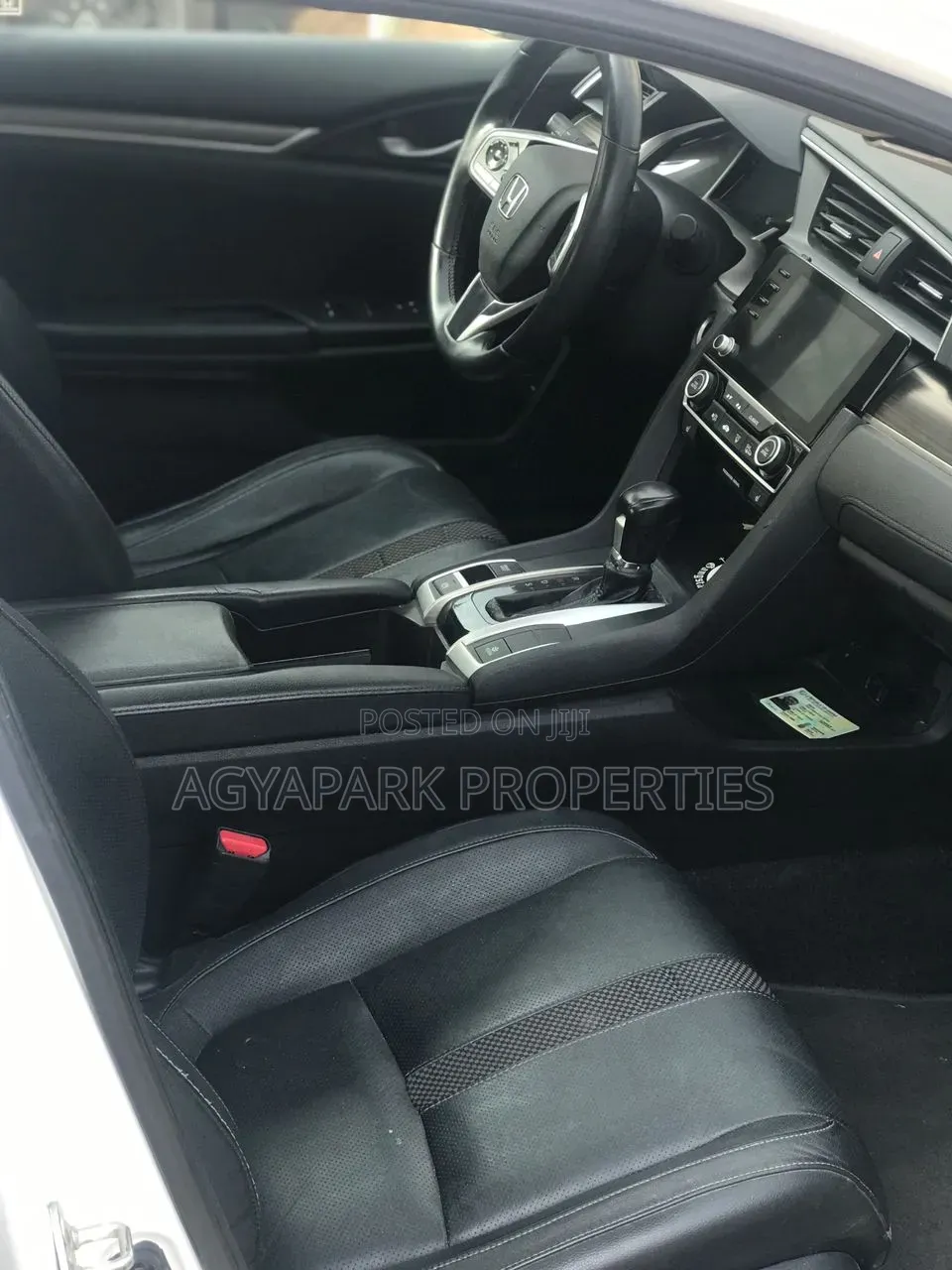 Honda Civic 2019 White