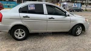 Hyundai Accent GS Automatic 2010 Gray