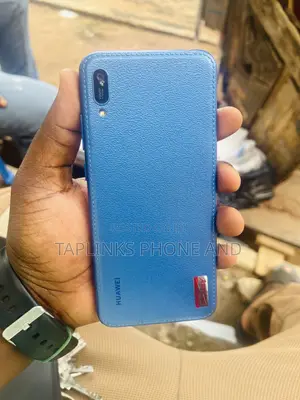 New Huawei Y6 2019 32 GB Blue