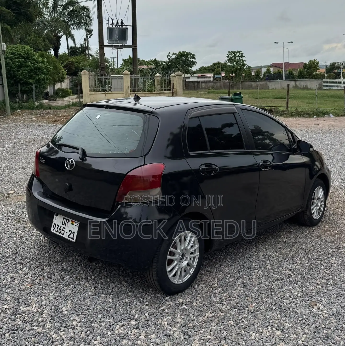 Toyota Vitz 1.3 AWD 3dr 2010 Black