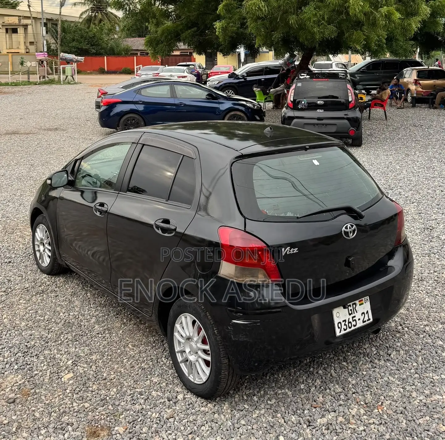 Toyota Vitz 1.3 AWD 3dr 2010 Black