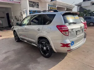 Toyota RAV4 2012 Silver