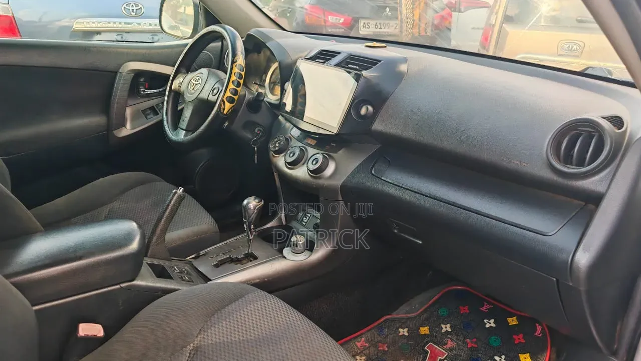 Toyota RAV4 2012 Silver