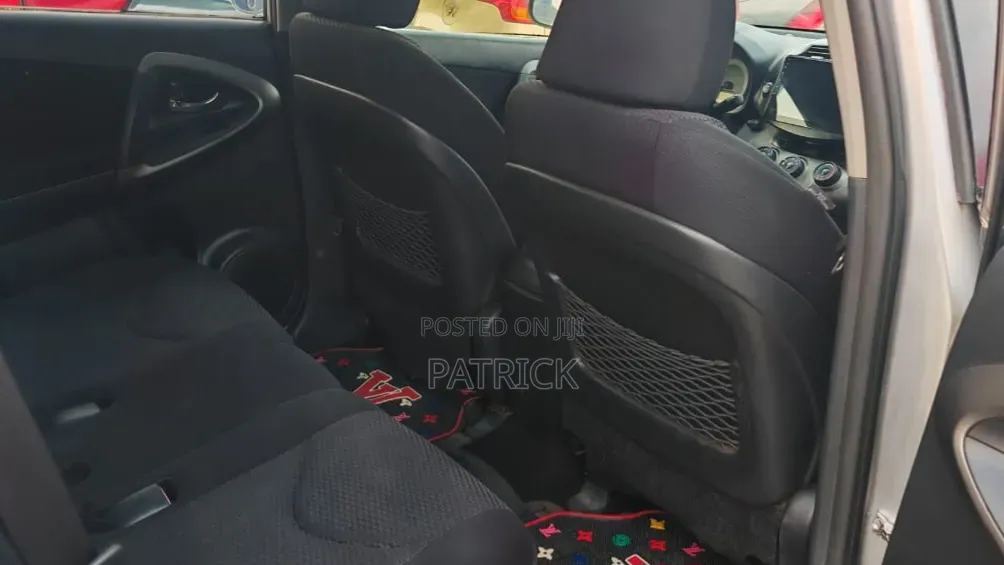 Toyota RAV4 2012 Silver