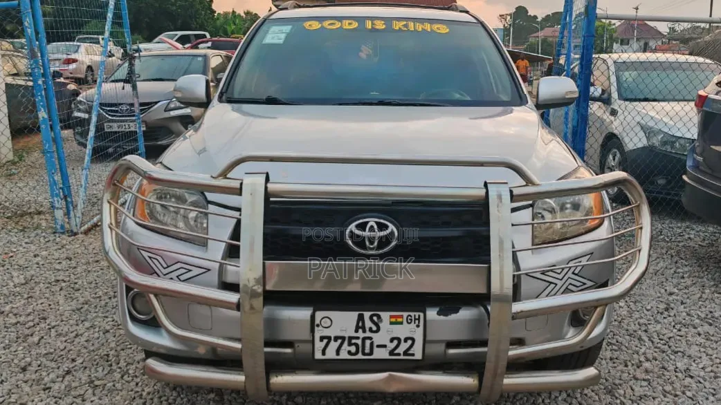 Toyota RAV4 2012 Silver