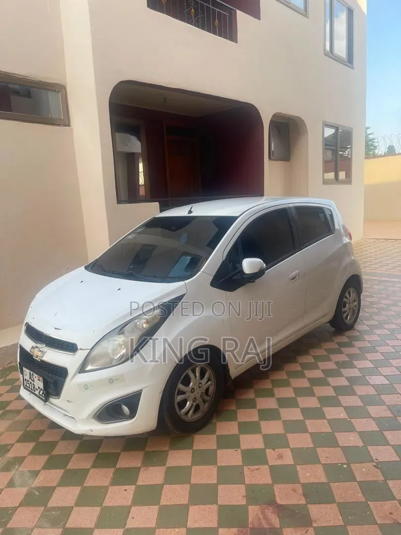 Chevrolet Spark 2012 White