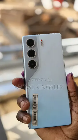 Tecno Camon 40 256 GB Blue