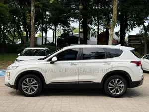 Hyundai Santa Fe 2019 White