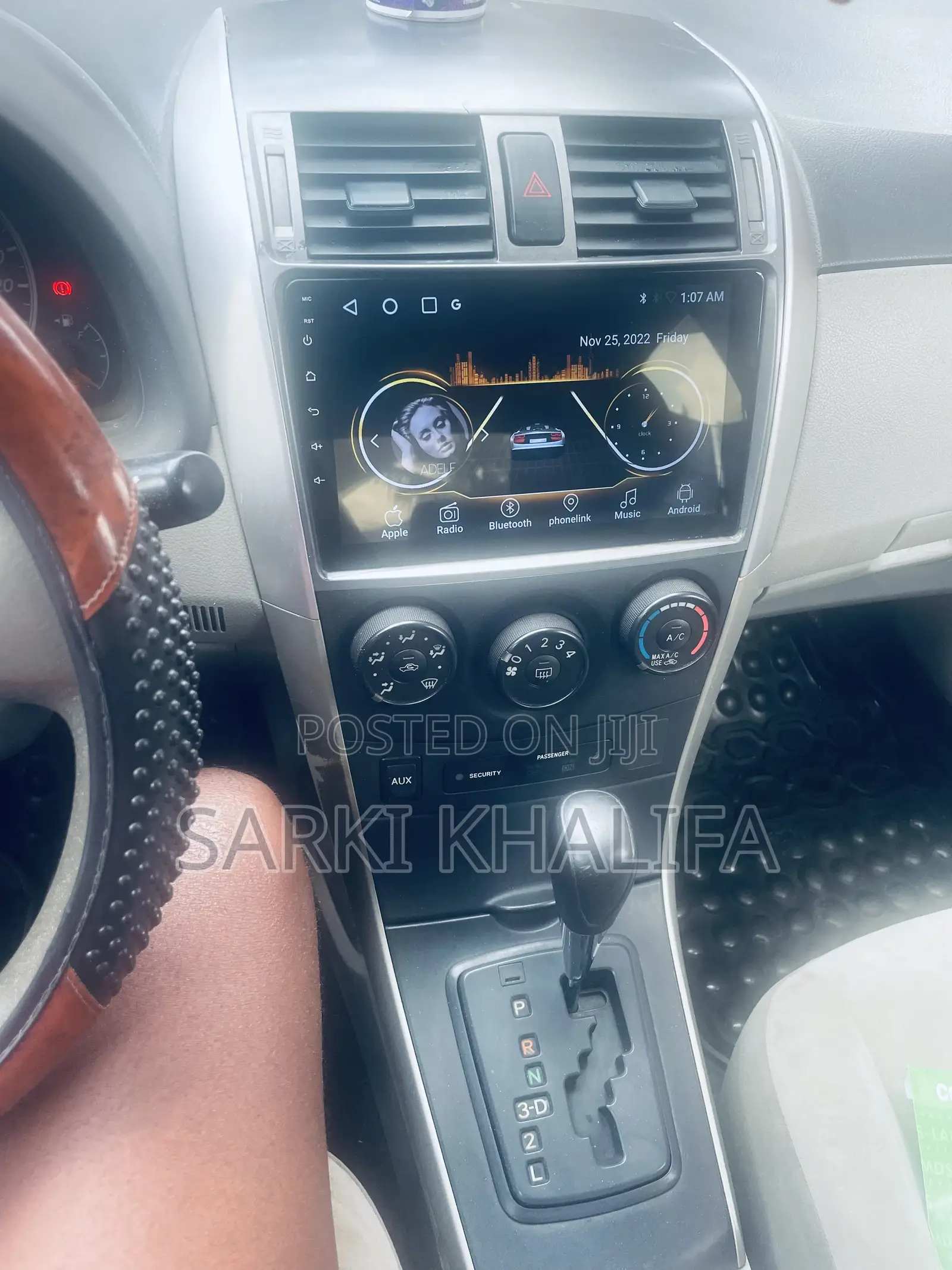 Toyota Corolla LE 4dr Sedan (1.8L 4cyl 4A) 2010 Gold