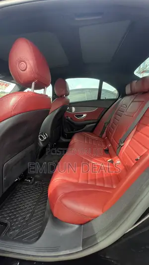Mercedes-Benz C300 2020 Black