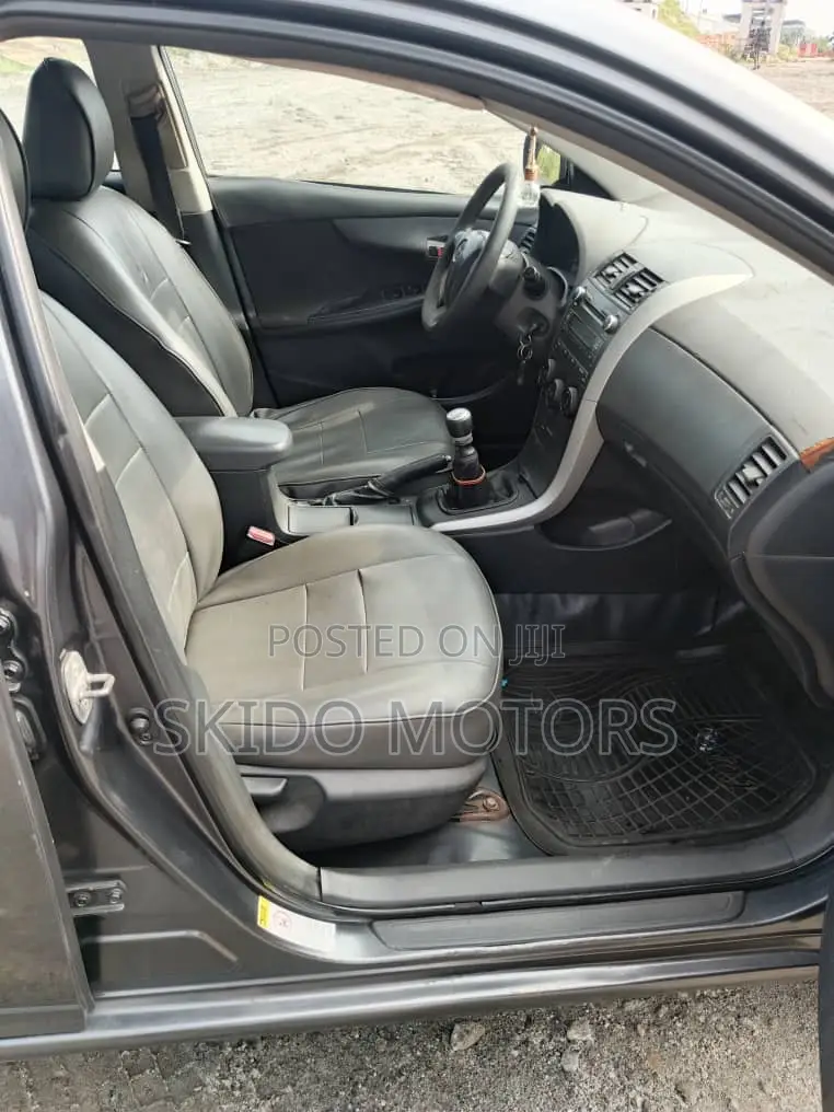 Toyota Corolla S Manual 2012 Gray