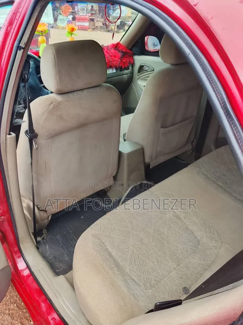 Daewoo Nubira 1999 Red
