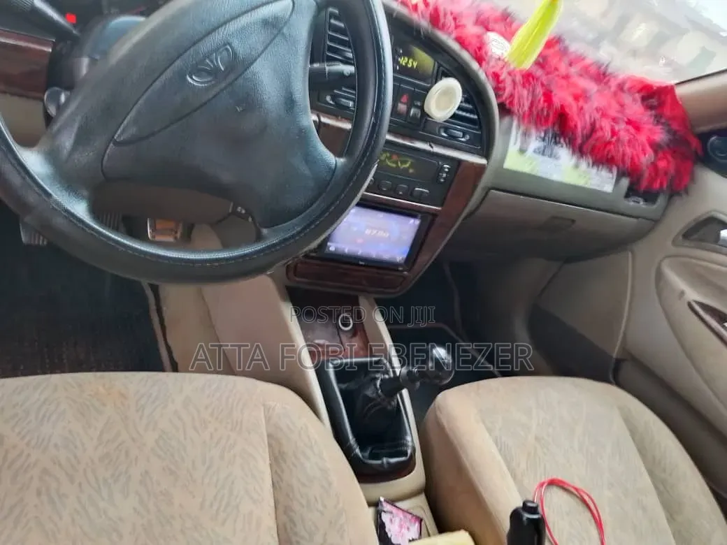 Daewoo Nubira 1999 Red
