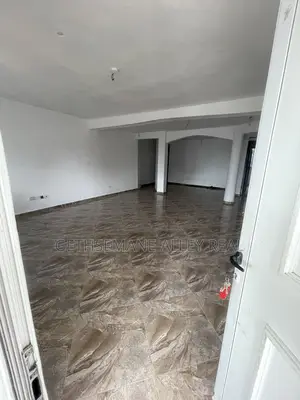 2bdrm Apartment in Broadcasting Top,, West Hills Mall Area for rent