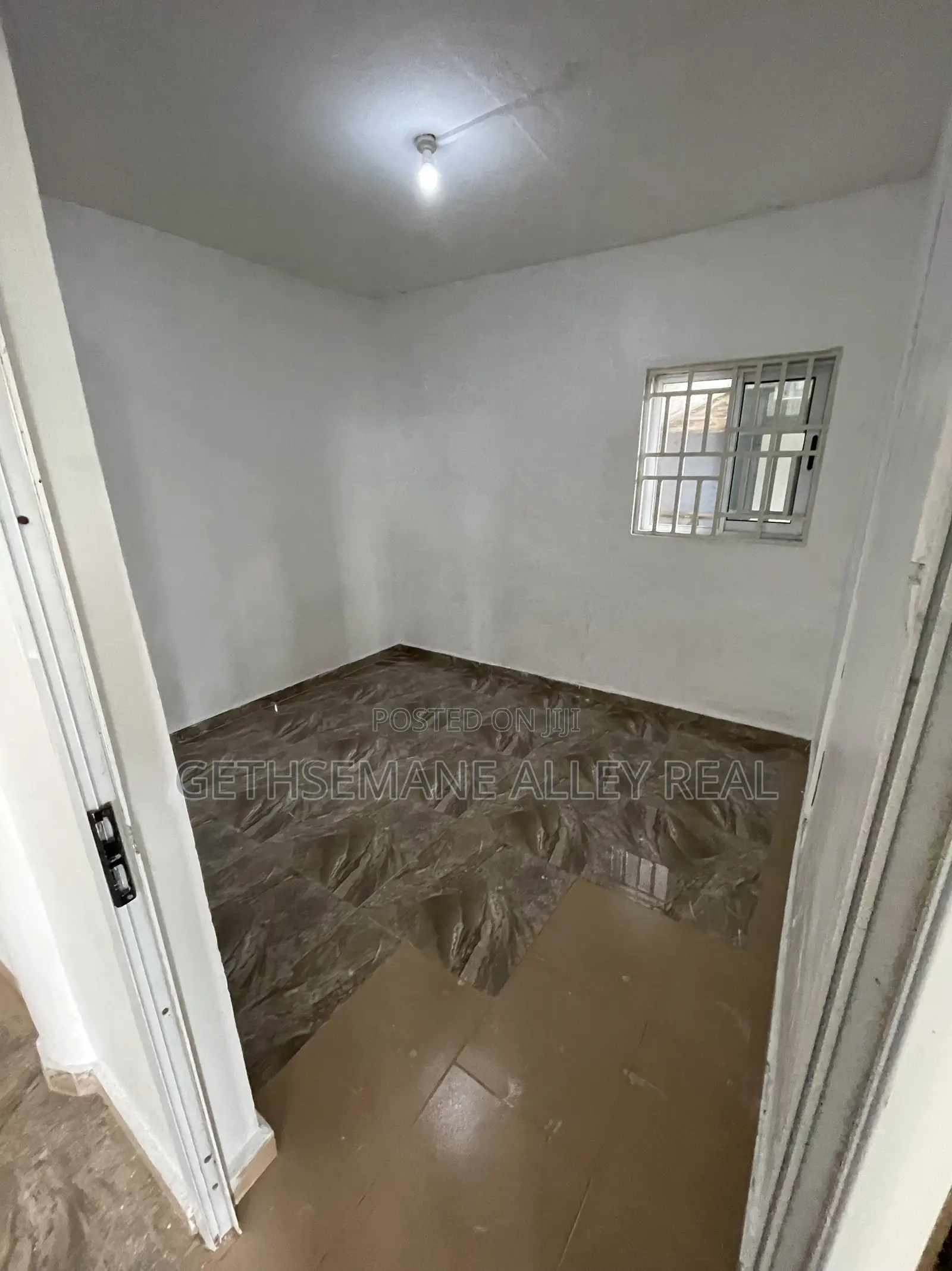 2bdrm Apartment in Broadcasting Top,, West Hills Mall Area for rent