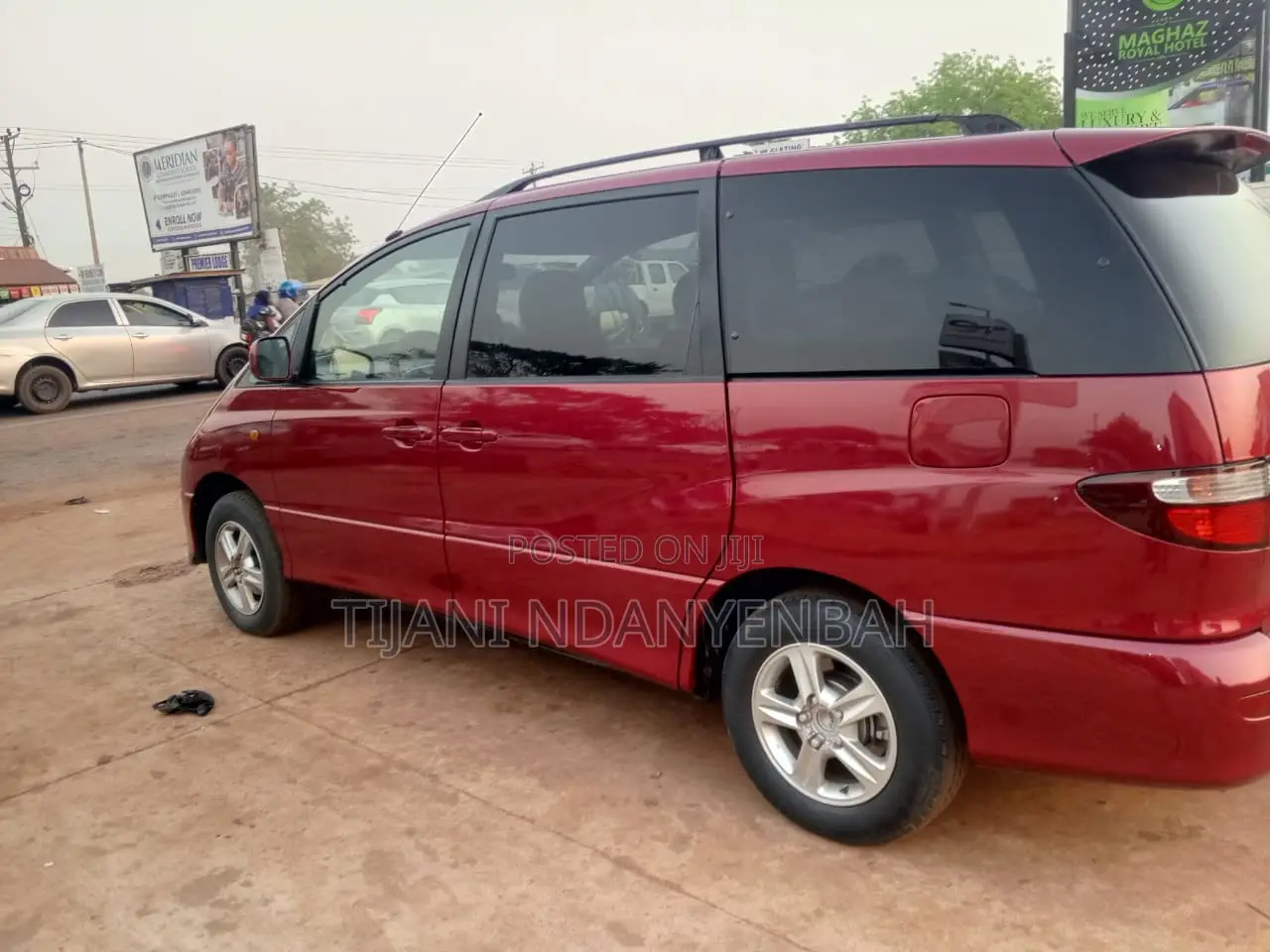 Toyota Previa 2012 Red