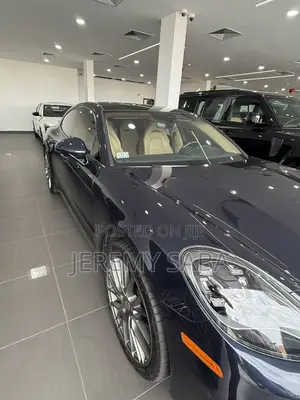 Porsche Panamera 2022 Blue