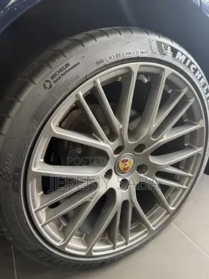 Porsche Panamera 2022 Blue