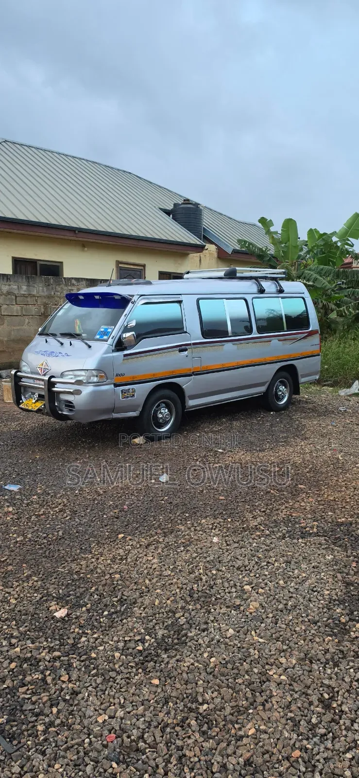 Hyundai H-100 2003 Silver